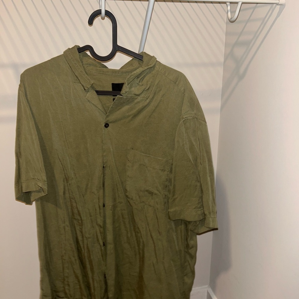 Men's Casual Olive Green Button Down Shirt